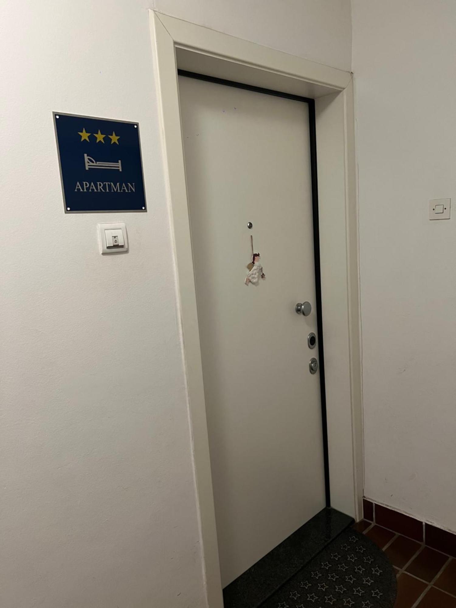 Apartment Sweet Dreams-Close To Zoo,Dinamo Stadium And The City Center Zagreb Bilik gambar